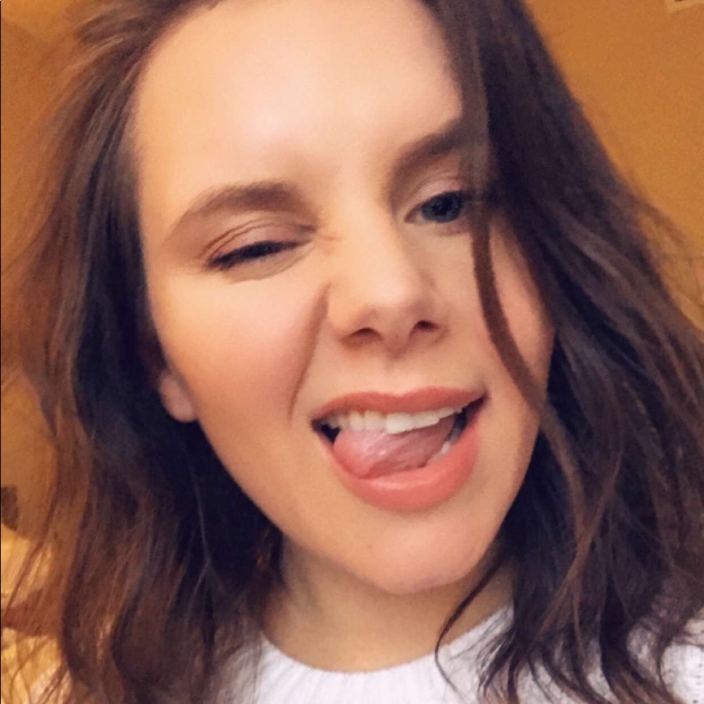 Meet your Posher, Cara